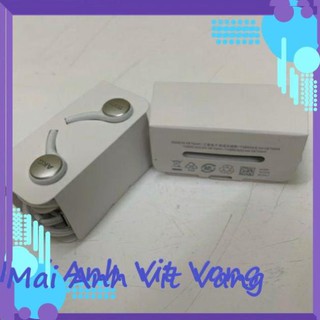 Tai nghe a ka gờ