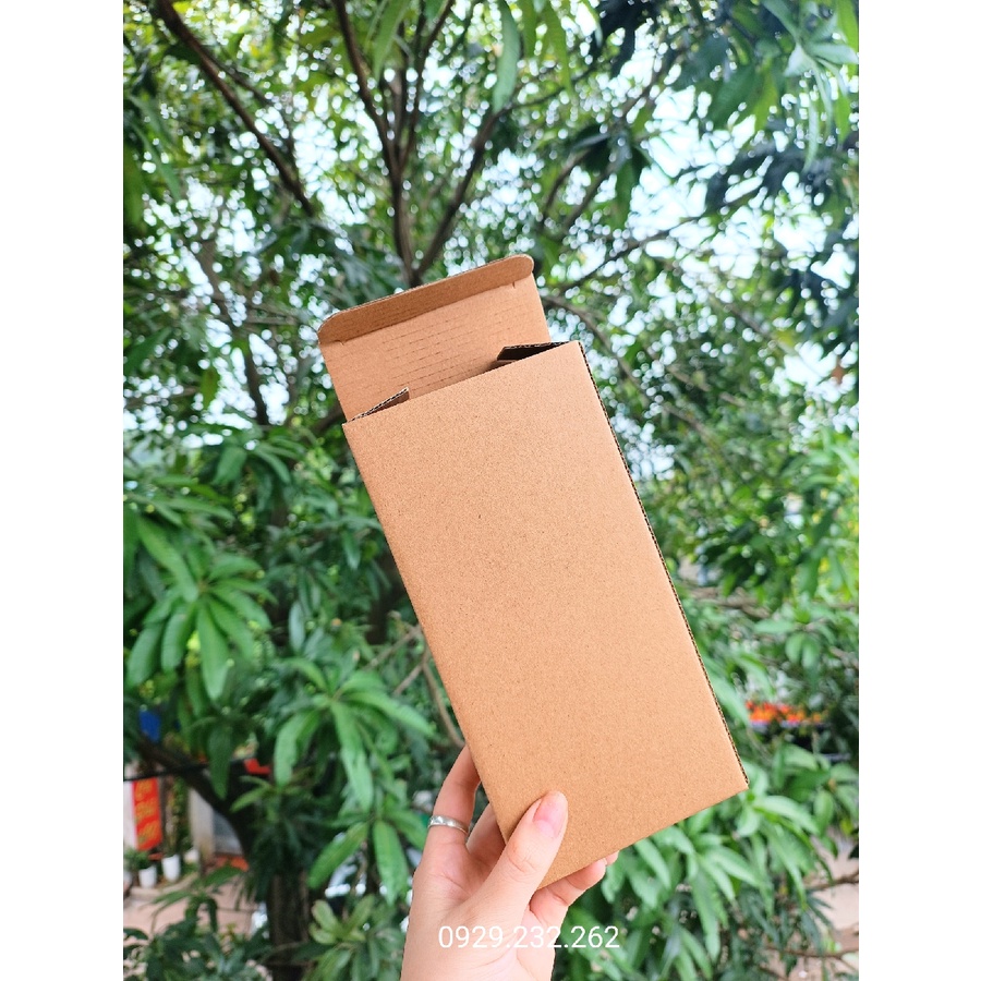 Hộp Carton đóng hàng nắp gài 2 đầu  10x4x20cm