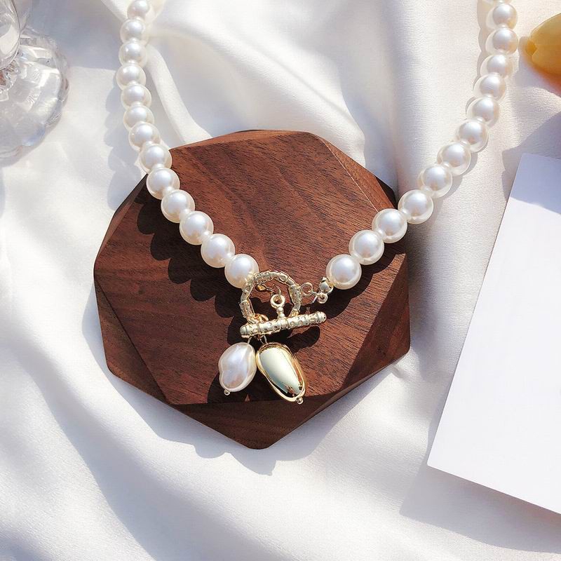 Vòng cổ choker handmade xỏ hạt ngọc trai giả thời trang thanh lịch phù hợp cho nữ khi đi tiệc/đám cưới