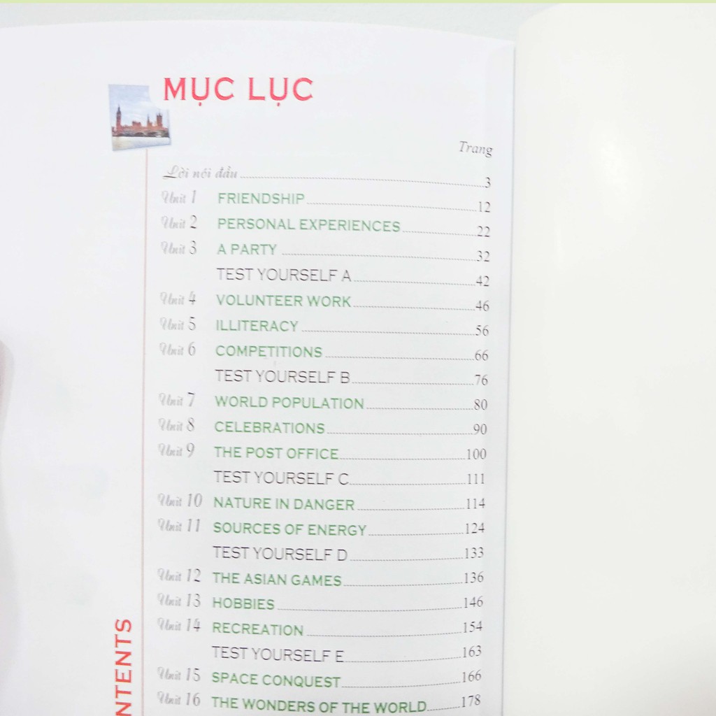 Sách - Tiếng Anh Lớp 11 - Kèm File Âm Thanh _Độc quyền Nhân Văn | BigBuy360 - bigbuy360.vn