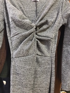 Váy body xoắn ngực