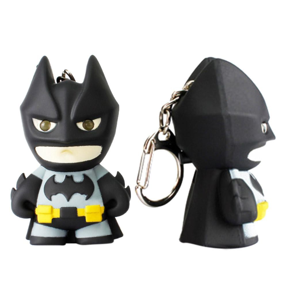 Móc khóa hình người dơi đèn LED độc đáo