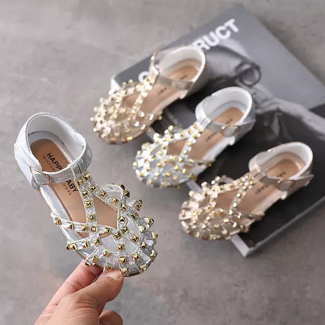 Sandal bé gái - dép rọ cho bé gái gắn đinh kim tuyến sang chảnh siêu mềm, đế êm đi mùa hè Babybees 2123