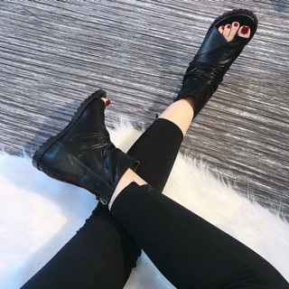 Sandal chiến binh