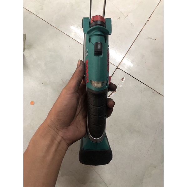 Cưa kiếm Bosch 10.8-12V