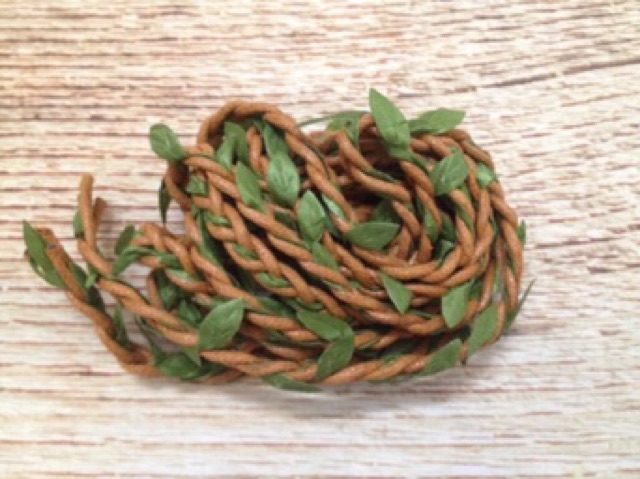 Dây lá trang trí 1m