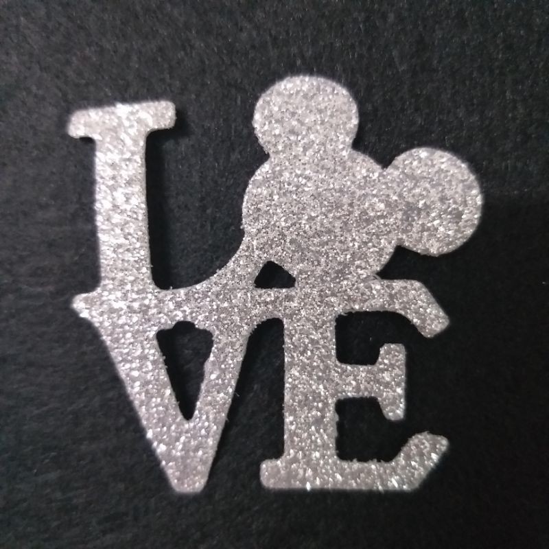 Logo hình ủi trang trí kim tuyến, chữ cao 2_5cm.