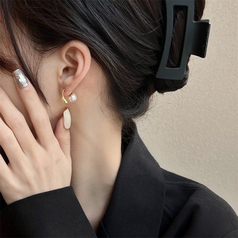 Bông tai/ Hoa tai hợp kim ốc đính hạt phong cách Hàn Quốc