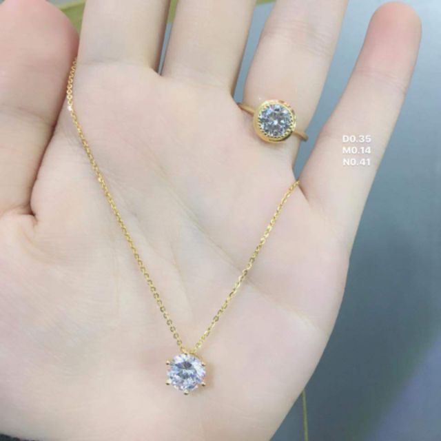 Mặt dây chuyền ổ đá