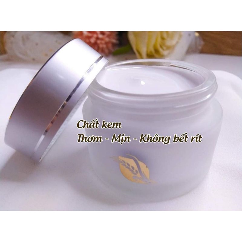 Kem collagen sữa non Femmiu sạch thâm,nám, trắng da - Chính Hãng