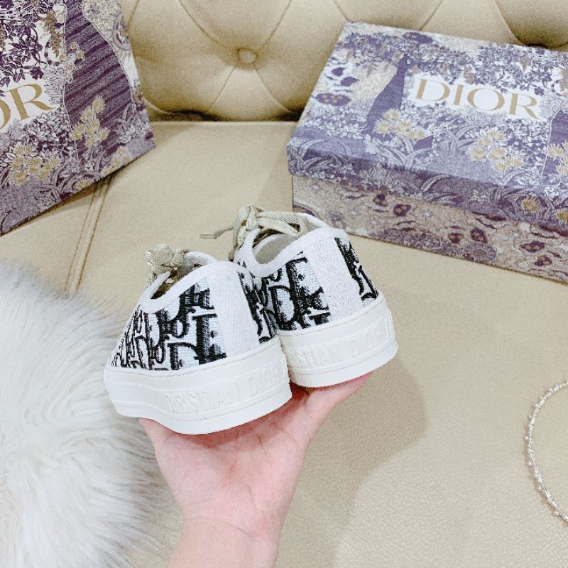 hm(VIDEO) Giày Thể Thao Nữ Hoạ Tiết Mềm Êm Hàng Fullbox Bill Túi Hãng Cao Cấp