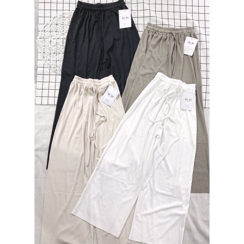 Quần Ống Rộng Tăm Gân Hàng Bán Shop Đẹp- Quần Sớ Tăm Dày Dặn Y Hình