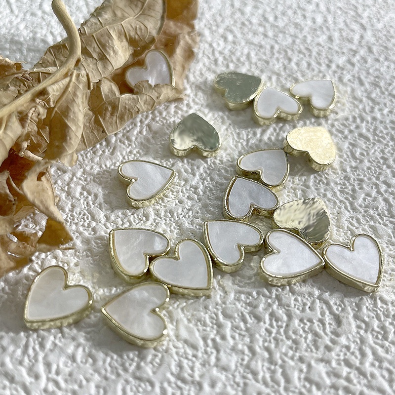 Charm trái tim kim loại trang trí móng tay