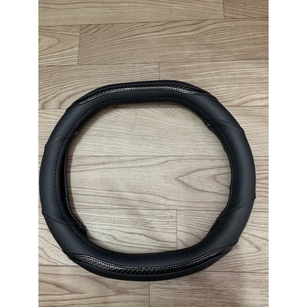 Bộc vô lăng màu đen huyền bí cho xe Peugeot 2008/3008/5008