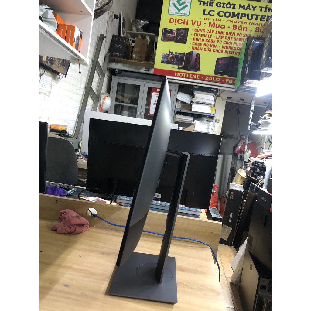 Màn hình Dell Ultrasharp U2419HC (23.8 inch/FHD/IPS/USB-C/60Hz) | BigBuy360 - bigbuy360.vn