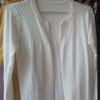 Áo khoác len duyên dáng