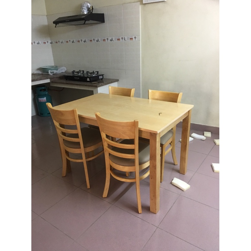 Bộ bàn ăn 4 ghế cabin giá rẻ