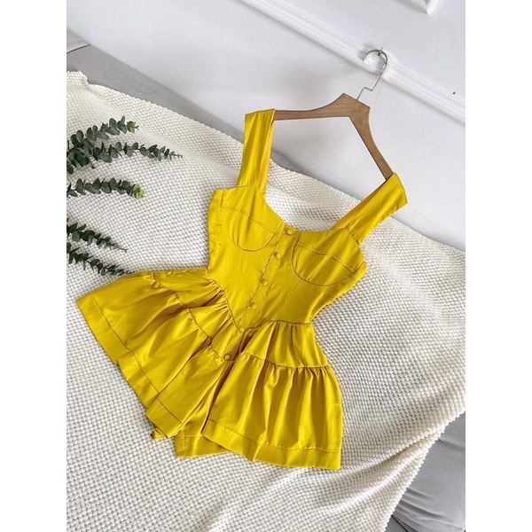 Đầm xoè 2 dây nút bọc