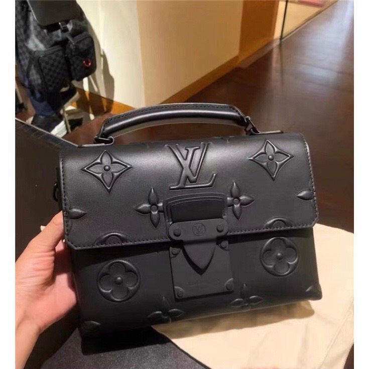 TÚI ĐEO CHÉO LV HỌA TIẾT NỔI CAO CẤP