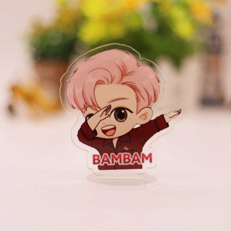 Bảng Hiệu Đứng Hai Mặt Bằng Acrylic In Hình Nhóm GOT7 Q Để Bàn Trang Trí