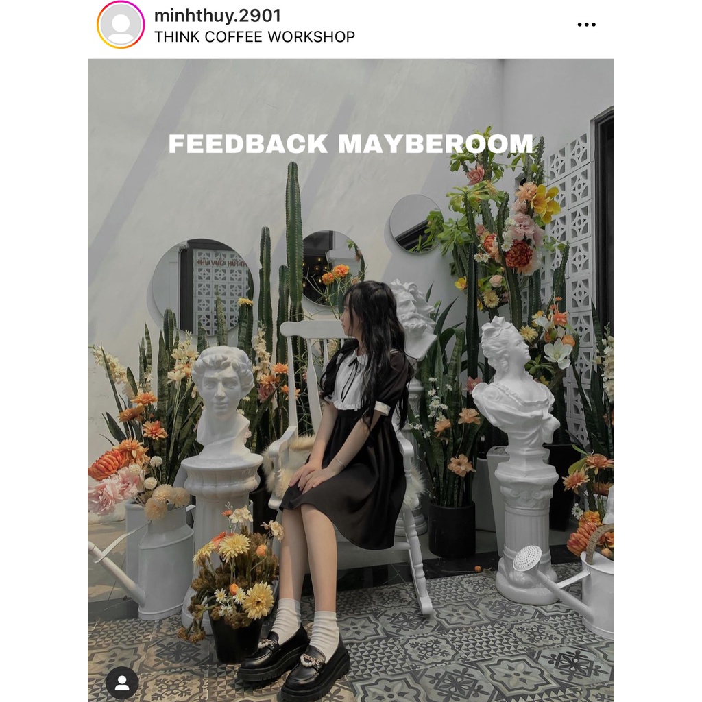 Váy suông chữ A màu đen xếp li bèo cổ bèo Emily Mayberoom