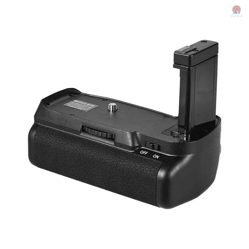 Vertical Battery Grip Holder for Nikon D5300 D3300 D3200 D3100 DSLR Camera EN-EL 14 Battery Powered with IR Remote Control