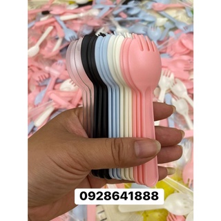 set dao thìa dĩa đĩa tròn nến dài
