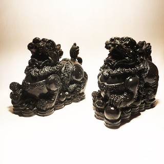 Cặp tượng tỳ hưu màu đen mang tài lộc