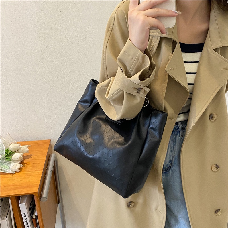 Túi Xách Nữ Kích Cỡ Lớn Hợp Thời Trang Cá Tính