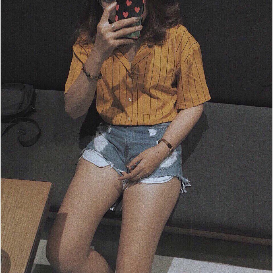 áo sơ mi và áo trễ vai
