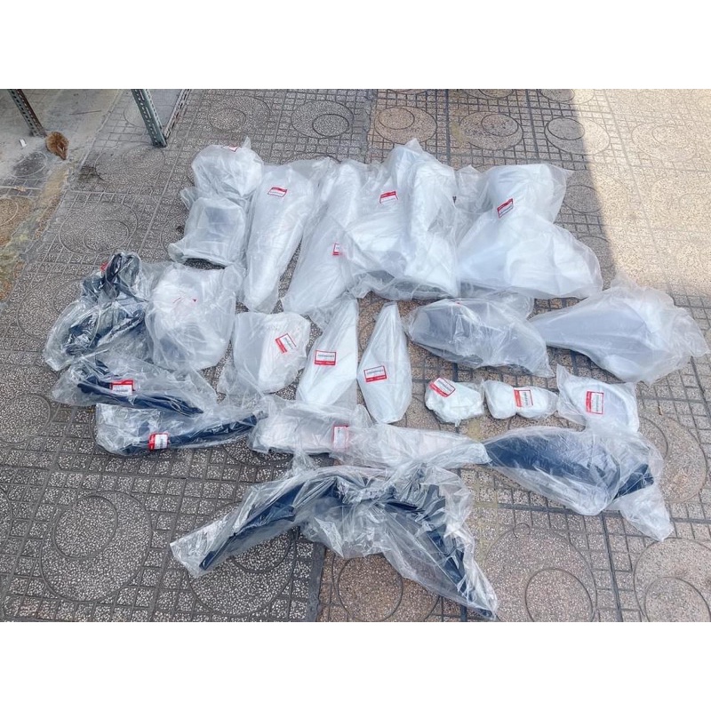 Nhựa xe Future X Full Trắng Xám