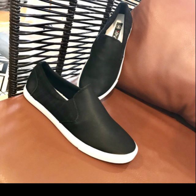 Giầy Slipon Levo