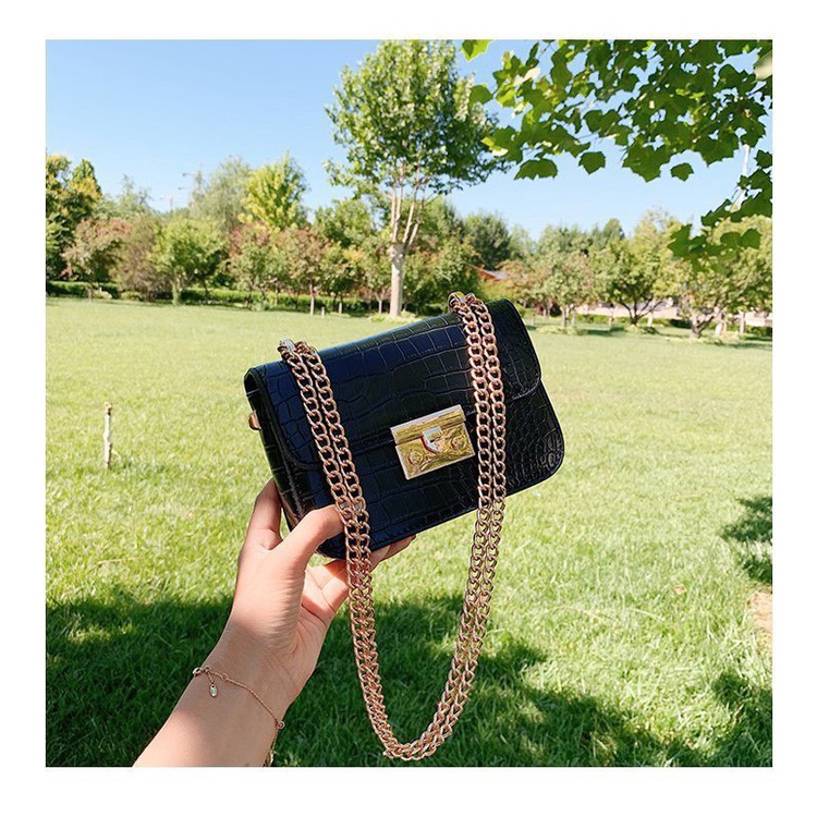 Túi đeo chéo nữ khoá sập chống rơi đồ túi xách nhiều ngăn quai đeo xích không rỉ phong cách Hàn Quốc