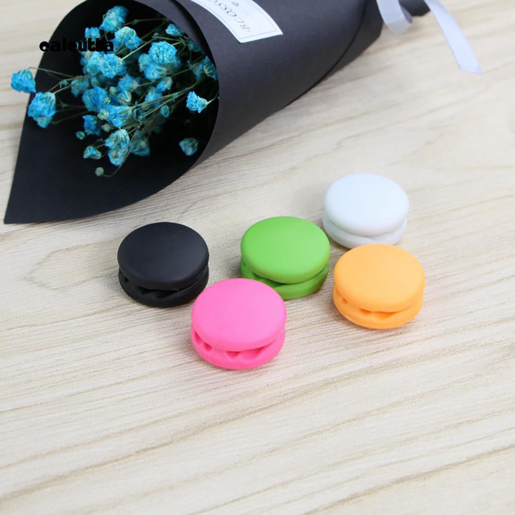 Dụng cụ giữ cố định dây cáp sạc / tai nghe dán bàn siêu tiện lợi