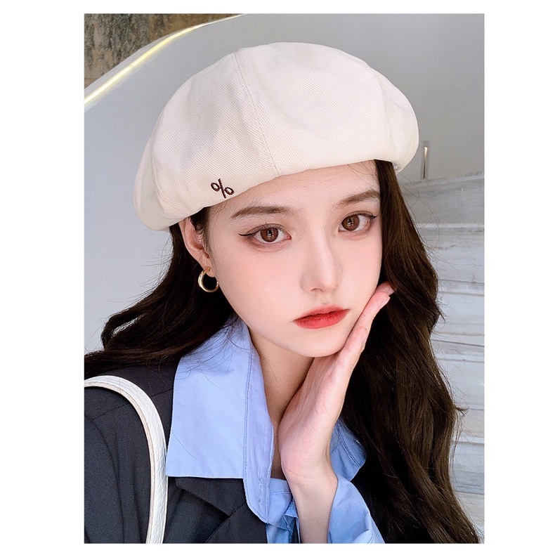 [Mã FAMARAL2 giảm 10K đơn 50K]Mũ baret thêu kí tự phong cách vintage Hàn Quốc