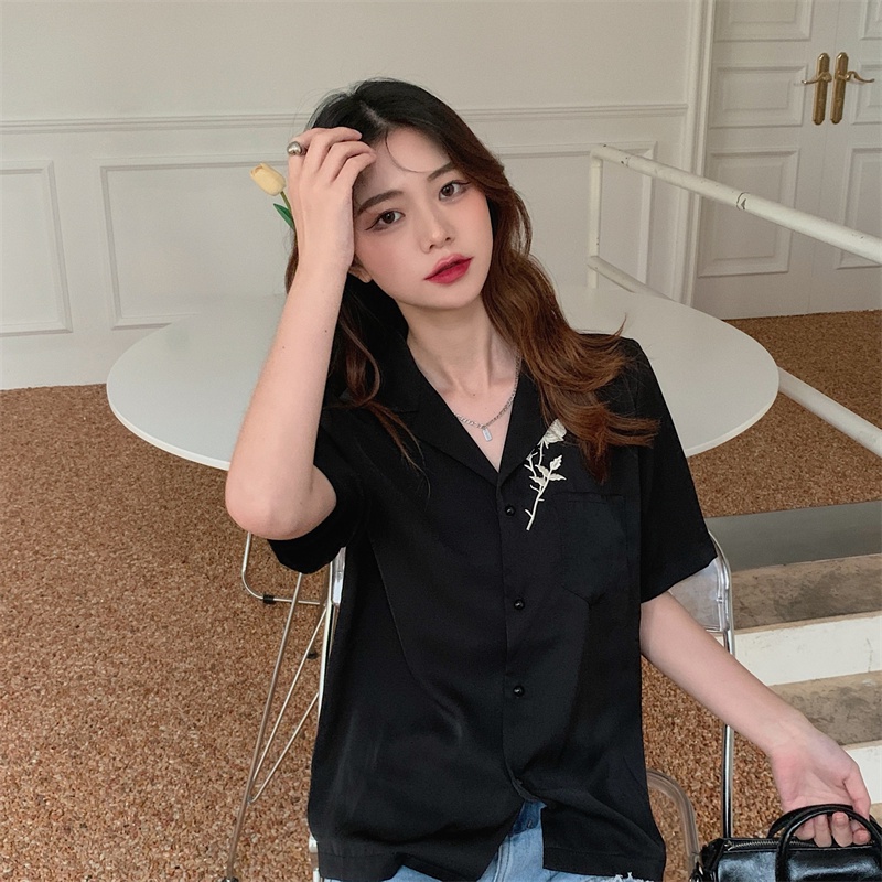 Sơ mi đen thêu bông kem | 11HIN