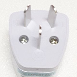 Phích cắm chân dẹp 3 ra 3 lổ