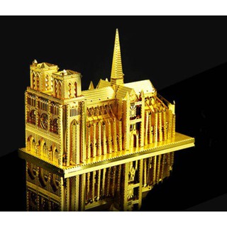 Mô hình lắp ráp Nhà thờ Đức Bà Paris