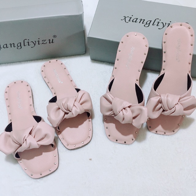 Dép nơ hồng. Ảnh thật