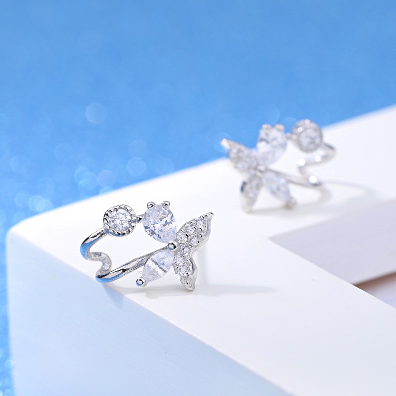 Hoa tai bạc kiểu dáng kẹp thiết kế hình hoa 4 cánh đính đá phong cách Hàn Quốc ANTA Jewelry - ATJ7073