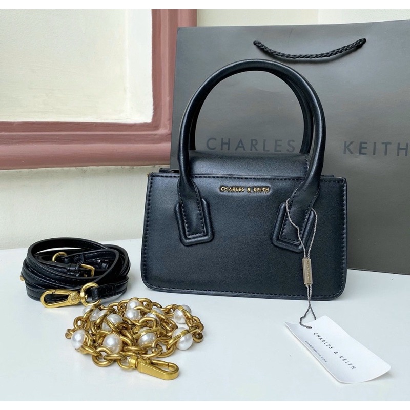 CNK Chain Handle Shoulder Bag 🆕