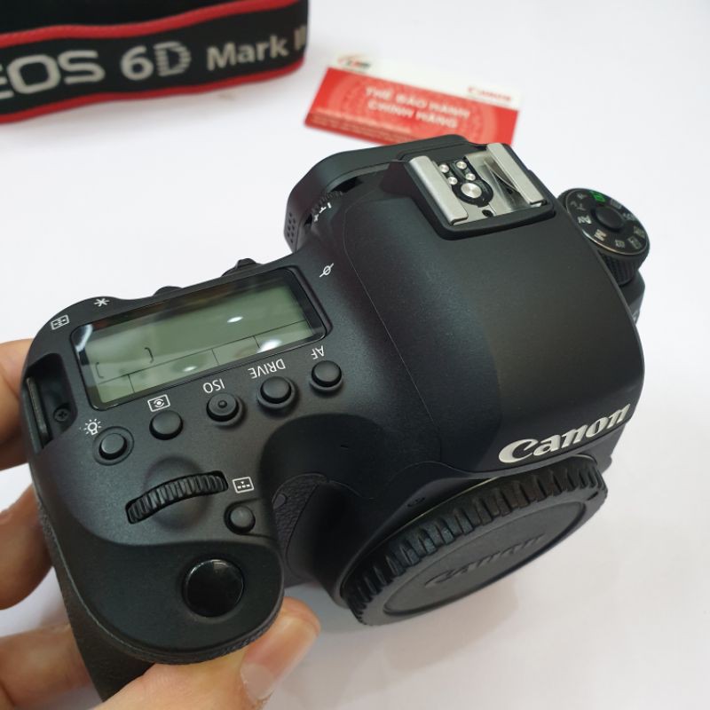 máy ảnh canon 6D Mark II