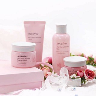 Bộ dưỡng da Innisfree Jeju Cherry Blossom