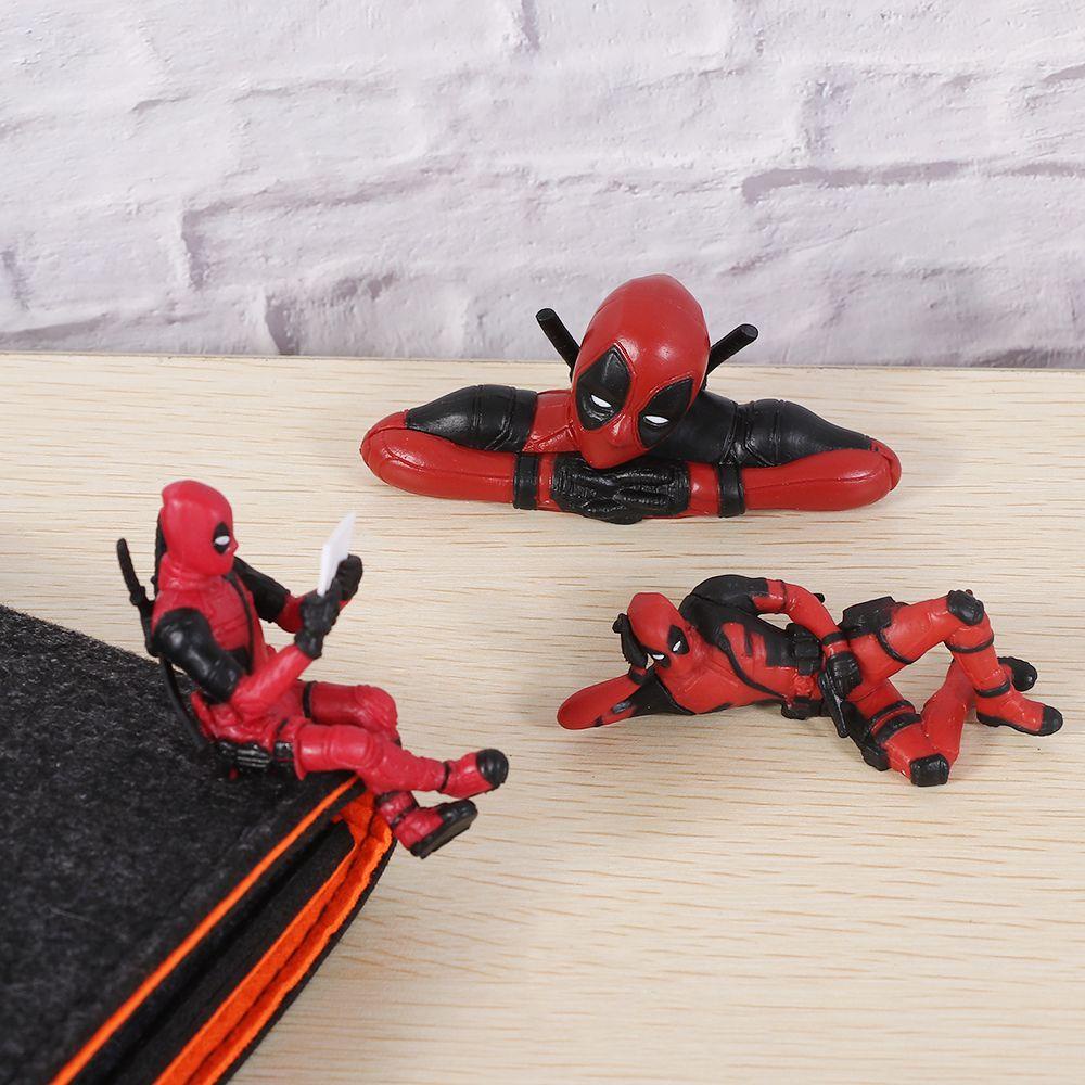 Mô Hình Nhân Vật Deadpool Trong Phim Hoạt Hình One Piece