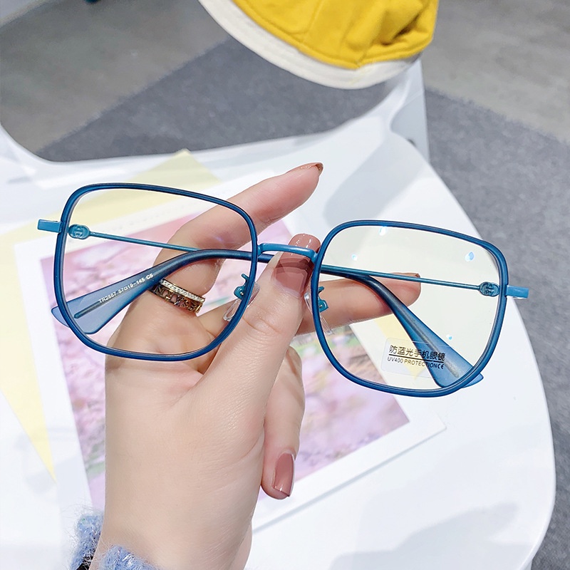 Sẵn sàng!!! Kính còn hàng và sẵn sàng vận chuyển! Một khi thanh toán của anh rõ ràng, thì nhà parcel có thể được gửi.