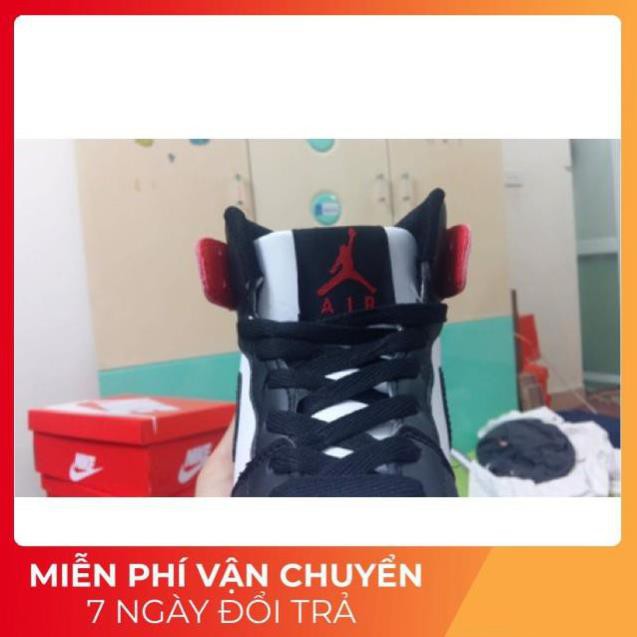 New [Fullbox] Giày bóng rổ thể thao 2018  Jordan 1 Retro Đỏ Đen Trắng Cổ Cao XỊN . new ✫ siêu phẩm 1212 * ۶ ↺ . []