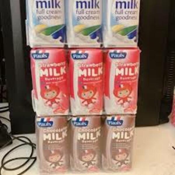 Mix 3 vị dâu, socola, nguyên kem sữa tươi Pauls hộp 200ml thùng 24 hộp