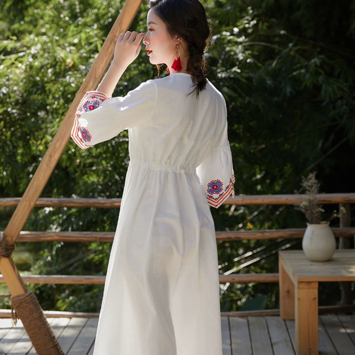 Váy boho bohemian suông thêu họa tiết boho màu sắc