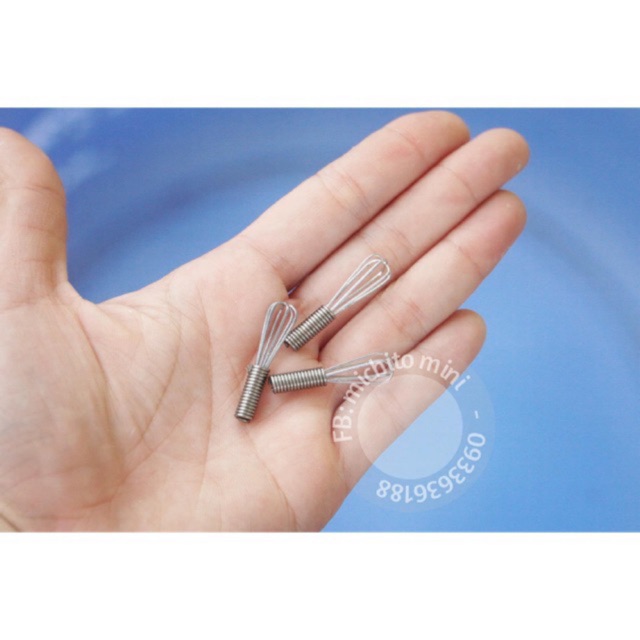Mô hình cây đánh bột mini và dụng cụ làm bánh mini