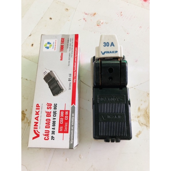 cầu dao đế sứ vinakip 2P 30A 600V cực đúc